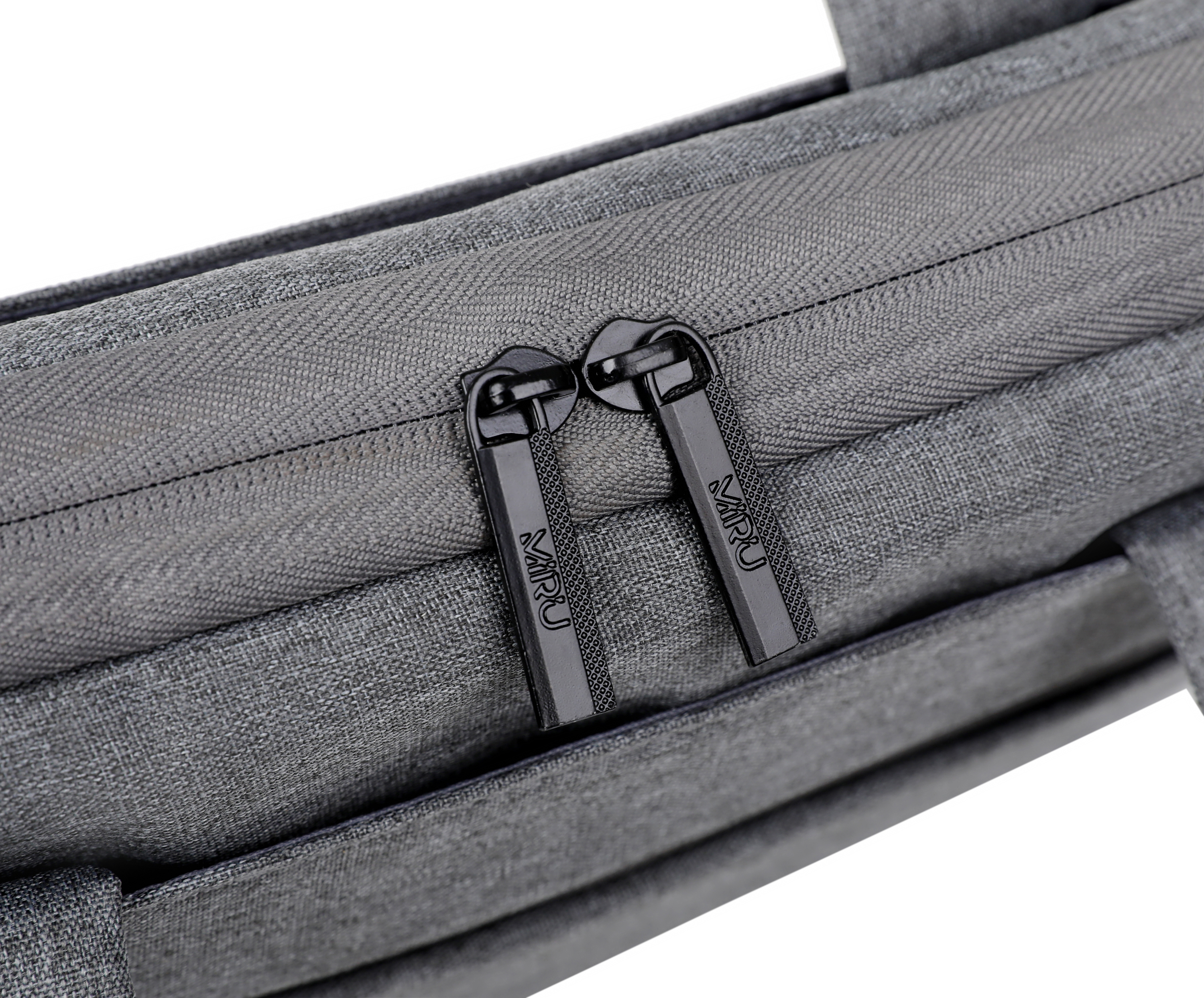Сумка для ноутбука MIRU MLB-1047 Pockelot 17.3" серый <серая, полиэстер, наличие наплечного ремня, подкладка - фланель>