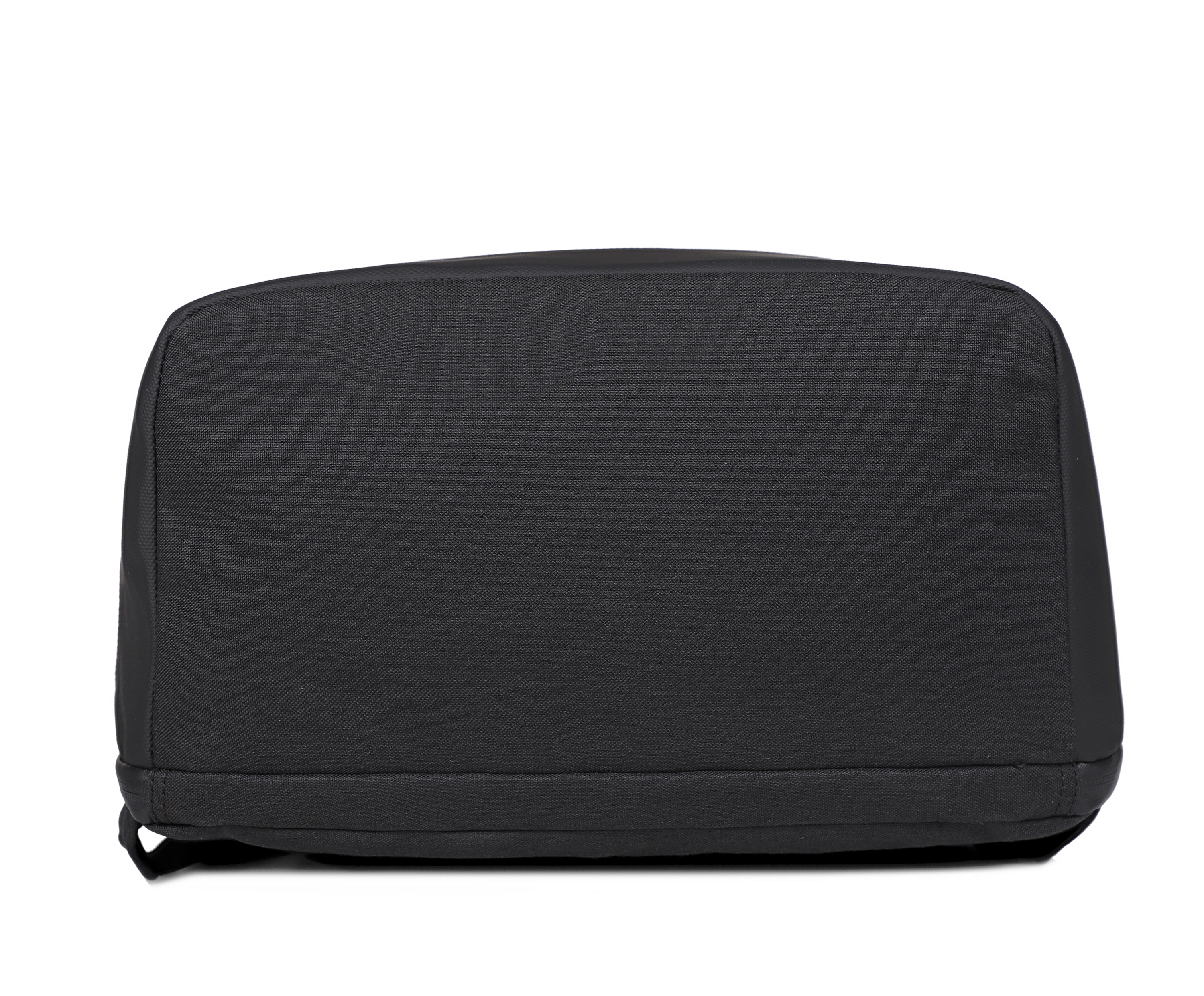 Рюкзак для ноутбука MIRU MBP-1072 TrendShield 15.6",черный <черный, полиэстер, крепление для чемодана. антикражное исполнение, внешний выход USB/3.5 мм>