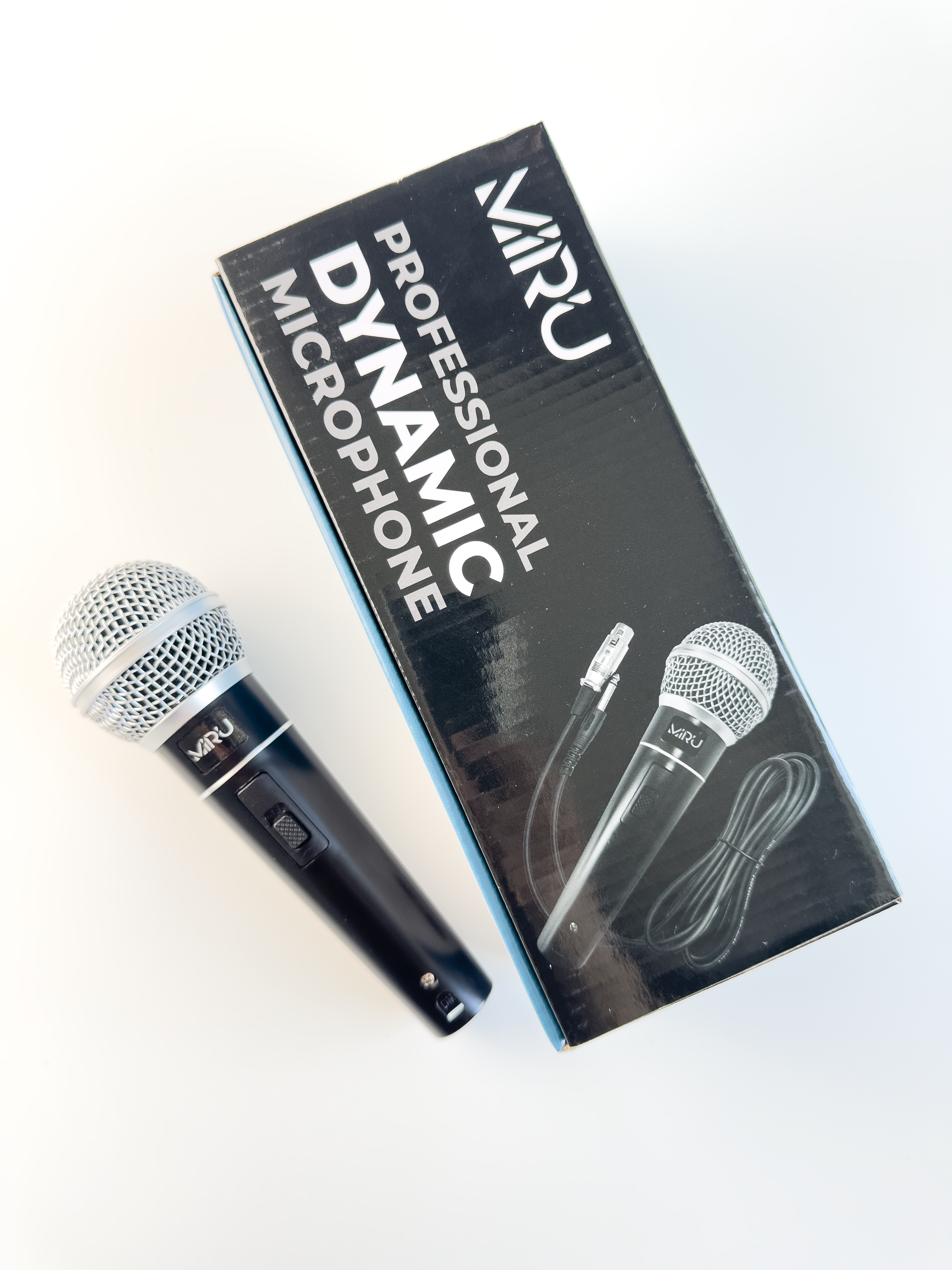 Проводной динамический микрофон MIRU MIC002 <Микрофон - 1 шт.,пластиковый корпус тубы, металлическая сетка,штекер 6,35, Кабель микрофона - 3м>